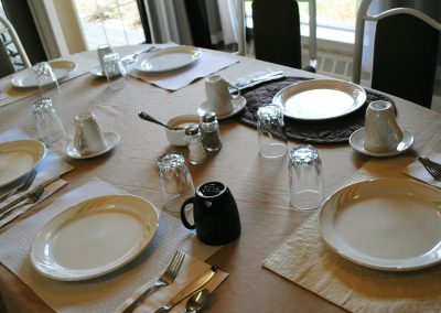 Hill-View-Manor-Dining-Area-2